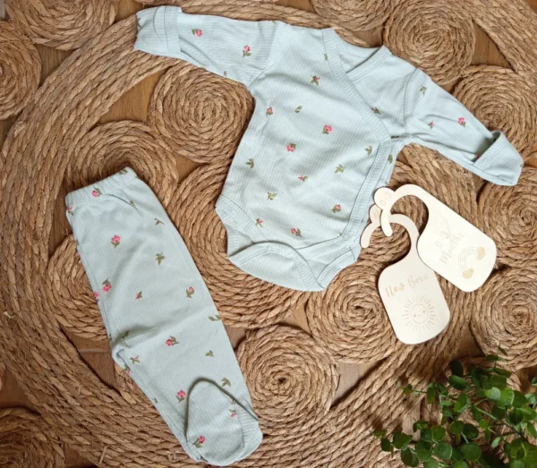 Mint Green Flower Set